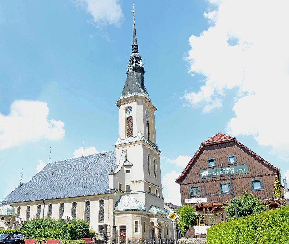 Großpostwitz Kirche und Gasthaus am Kirchplatz